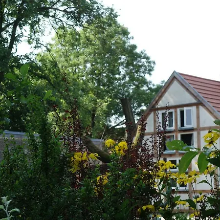 Fachwerkhaus Am Fluss Neuhardenberg