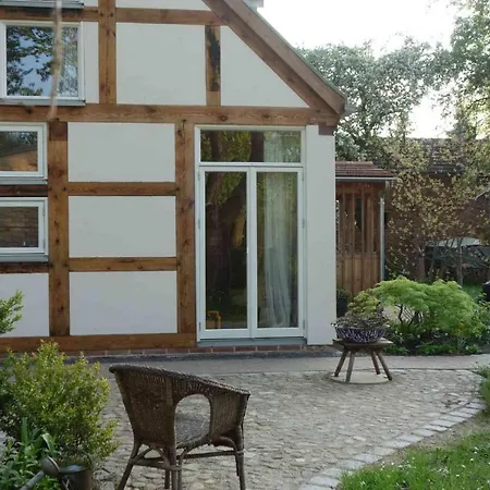 Fachwerkhaus Am Fluss