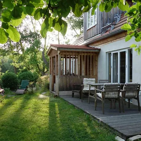 度假居 Fachwerkhaus Am Fluss 新哈登贝格